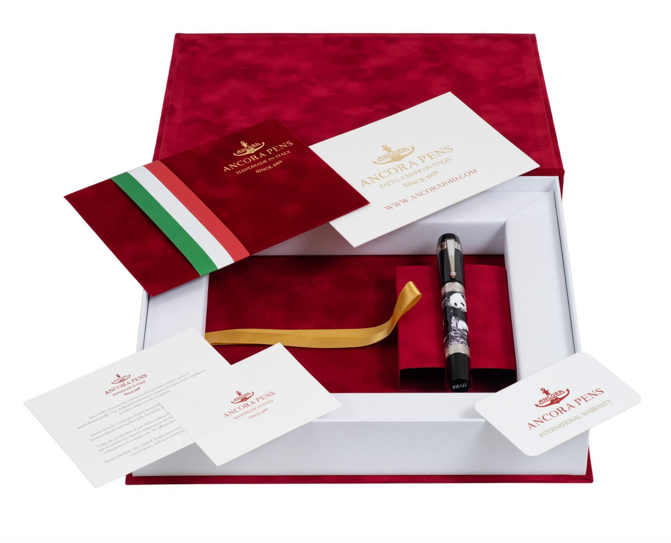 Panda Black Fountain Pen