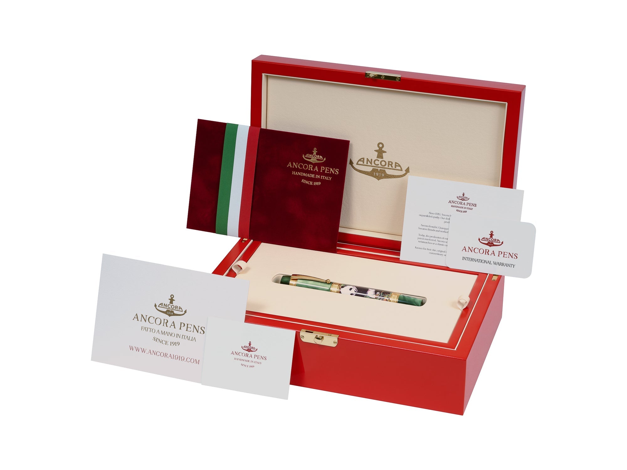 Panda Bamboo Fountain Pen