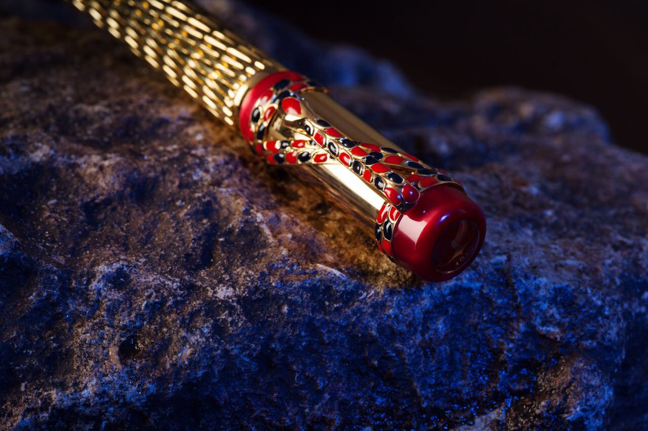 Ancora Coral Snake Fountain Pen